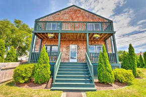 Coastal Abode with Beach Views, Walk to Beach and Bars